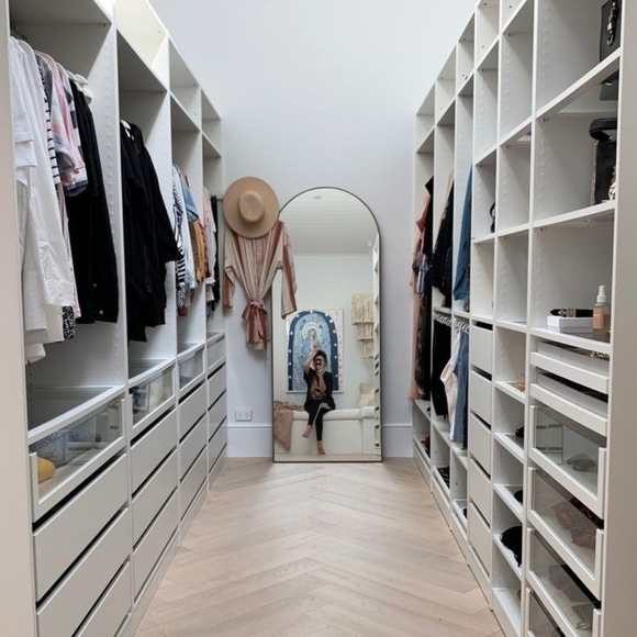 Meet your Posher, Sam - Picture 1 of 1